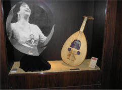 Oum Kalthoum museum