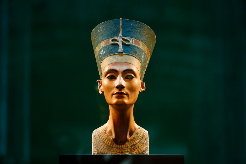 Néfertiti reine de l’Egypte